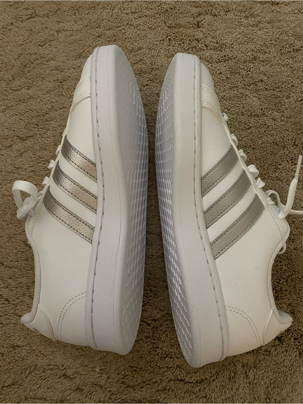NEW Adidas White Sneakers with Silver Stripes - Picture 2 of 7
